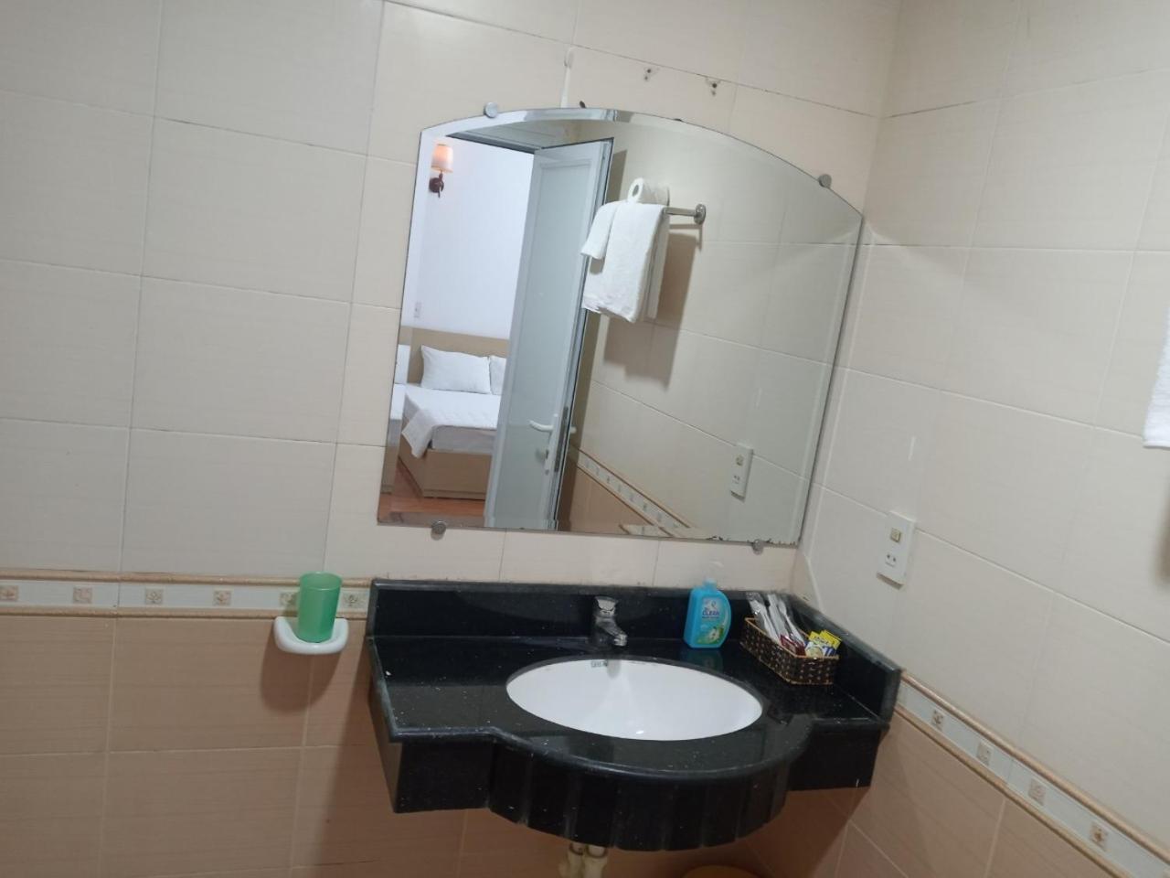 Dong Duong Hotel Hai Phong Exteriör bild